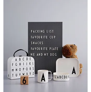 Sada nádobí Dárkový kufřík s personalizovaným nádobím pro děti DESIGN LETTERS - R