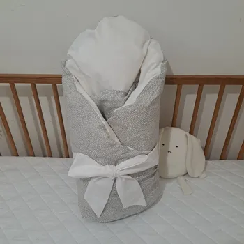 Zavinovačka Pro útulný domov Povlak na péřovou zavinovačku Šedá pavučinka TYP zavinovačky: DRÁČEK, ROZMĚR povlaku: 80 x 80 cm