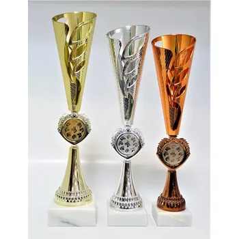 Kynologie poháry 379-68 Zde napište text na štítky a součet zadejte do košíku. Více informací viz.POPIS v dolní části.