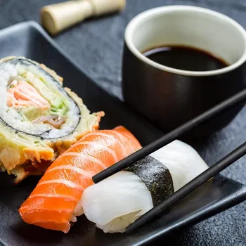 Vrták JAPONSKÉ HŮLKY NA SUSHI ZE SKLOLAMINÁTU OPAKOVANĚ POUŽITELNÉ ČERNO-ZLATÉ 5x