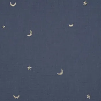 Zavinovačka Lily is sailing Péřová mušelínová zavinovačka - Noční obloha modrá (výšivka) Velikost: 80 x 80 cm, Varianta: povlak zavazování páskem