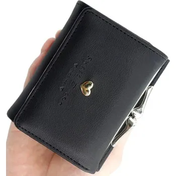 Peněženka Camerazar DÁMSKÁ PROŠÍVANÁ MALÁ POHODLNÁ PENĚŽENKA SE Zipem