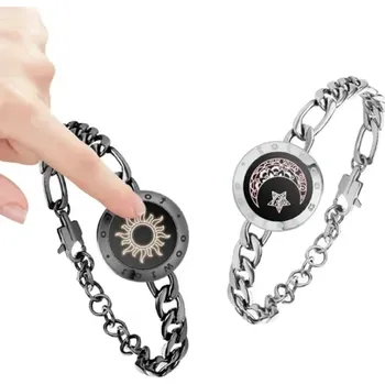 Chytré hodinky Svítící vibrační párové náramky s aplikací do mobilu Připomenutí výročí hovorů Stříbrný měsíc a černé slunce pro vztahy na dálku