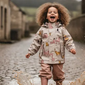 Kojenecká souprava LIEWOOD Set do děště Manu - Cats and Dogs / Sandy Velikost: 104