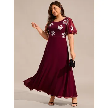 Dámské šaty Večerní šaty s volánky, kulatým výstřihem, flitrovaným šifonem Barva: Bordová, Velikost: 3XL