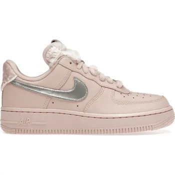 Dámské tenisky Nike Air Force 1 Low Faux Sherpa Fur (W) Velikost: 37.5 DO6724-601