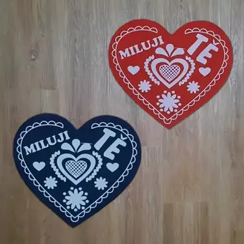 Party dekorace Srdíčko z plsti s potiskem 03 červená 100 x 87 mm