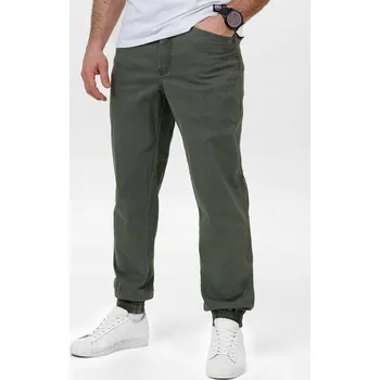 Podprsenka Pitbull kalhoty velikost 3XL