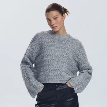 Dámský svetr Reserved - Svetr z dekorativního úpletu - středně šedá - 458HI-85M - 458HI-85M-M