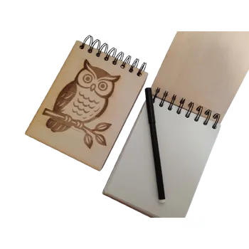 Dary dřeva Dřevěný zápisník A6 s gravírováním - sova na větvi