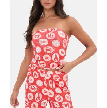 I Saw It First Red 5837870 10 (S)