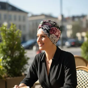 Ebbie Bavlněný turban-twist - PIVOŇKY NA ČERNÉ Velikost: 54