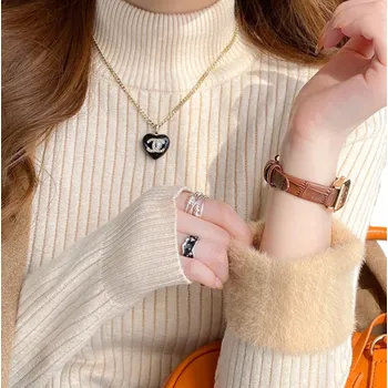 Dámský svetr Dámský hřejivý svetr s rolákem a plyšovou podšívkou Bavlna a akryl Jednobarevný zimní svetr s dlouhým rukávem Univerzální velikost béžova