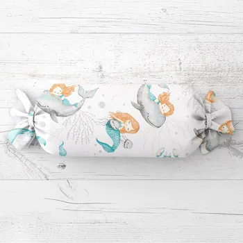Dekorativní polštářek Dětský polštář válec bonbon Sandra SA-691 Modrozelené mořské panny s delfíny a velrybami na bílém 15x60 cm