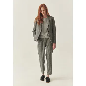 Dámské sako Tatuum VYPASOVANÉ SAKO S PŘÍMĚSÍ VLNY – KAREMA 3