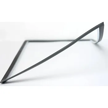 MAGNETICKÁ KAPSA A4 S VÝŘEZEM, ČERNÁ