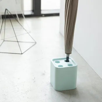 Stojan na deštník Stojan na 4 deštníky se špičkou Compact 3388, polystone, modrý YAMAZAKI