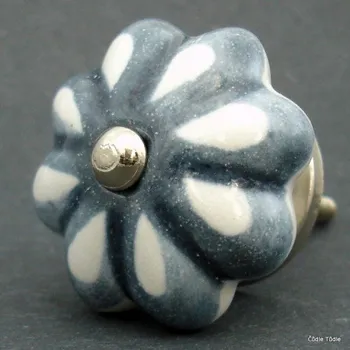 Nábytkové kování Nábytková úchytka bílá s šedou konturou 4,2 cm - knopka