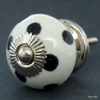 Nábytkové kování Nábytková úchytka bílá s černými puntíky 4 cm - knopka