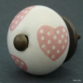 Nábytkové kování Nábytková úchytka bílá s růžovými srdíčky 3,7 cm - knopka