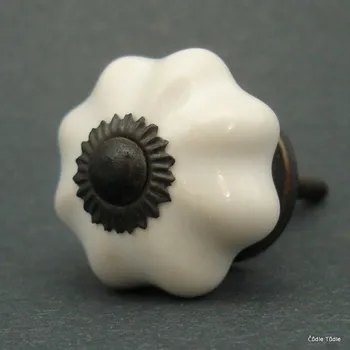Nábytkové kování Nábytková úchytka bílá 3,5 cm - knopka