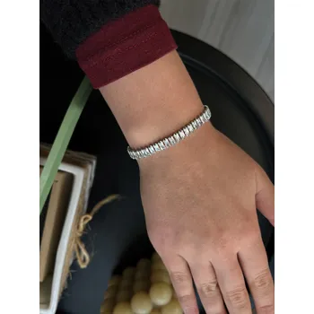 Náramek Elegantní dámský náramek ve stříbrné barvě, VELIKOST UNI