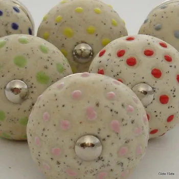 Nábytkové kování Sada 6 ks nábytkových úchytek -knopek NA PÍSEČKU