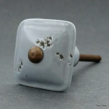Nábytkové kování Nábytková úchytka šedá s patinou 3,5 cm - knopka