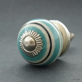 Nábytkové kování Nábytková úchytka bílá s modrozelenými proužky 3 cm - knopka