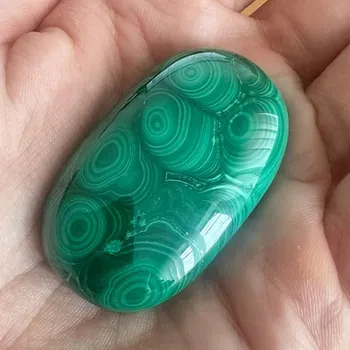 Malachit Kongo Hmatka 11 cca 4,7 x 2,8 cm, 47 g