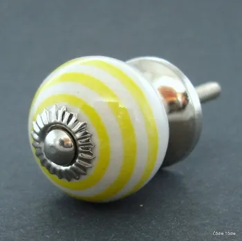 Nábytkové kování Nábytková úchytka bílá se žlutými proužky 3 cm - knopka