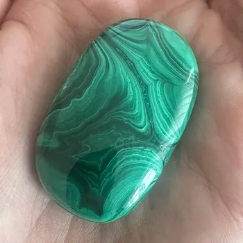 Malachit Kongo Hmatka 8 cca 4,4 x 2,8 cm, 44 g