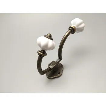 Věšák Věšák ozdobný kov/plast