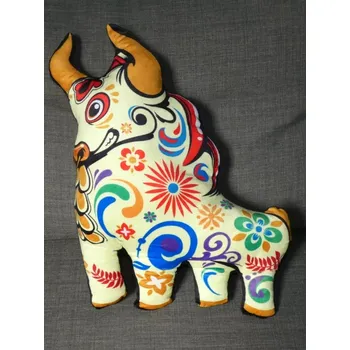 Dekorativní polštářek Polštář býk Pucará (světlý, 35x45 cm)