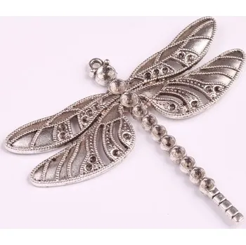 Korálek Kov vážka 738 (65x70x3.5mm)