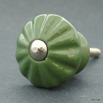 Nábytkové kování Nábytková knopka zelená 3 cm - úchytka