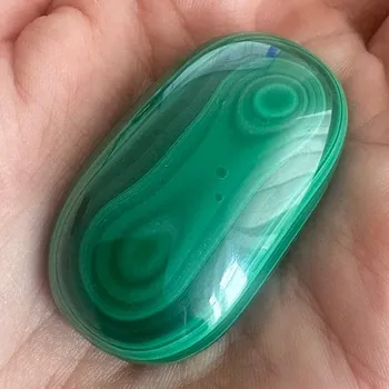 Malachit Kongo Hmatka 13 cca 4,9 x 2,8 cm, 53 g