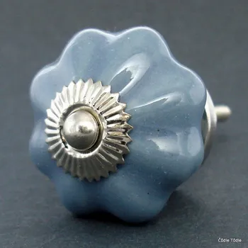 Nábytkové kování Nábytková úchytka šedá 4,2 cm - knopka