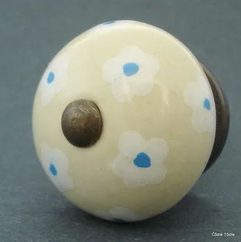 Nábytkové kování Nábytková úchytka béžová s kytičkami 4 cm - knopka