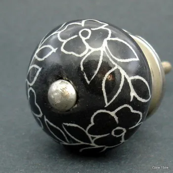 Nábytkové kování Nábytková úchytka černá s bílým ornamentem 3,7 cm - knopka