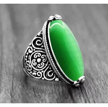 Šperk Velký prsten s zeleným jadeitem