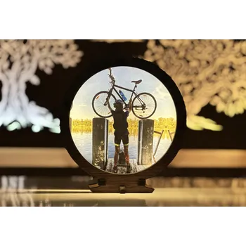 Lampička Li-Go Foto rámeček "Kruh" 20x22cm s podsvícením provedení povrchu: dub světlý, varianta foto rámečku: s podsvícením do sítě 230V