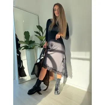 Dámské šaty Mishel Saténová sukně s krajkou černá Velikost: UNI