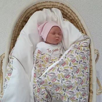 Zavinovačka Pro útulný domov Péřová zavinovačka Spící liška TYP zavinovačky: ČTVERCOVÁ, ROZMĚR zavinovačky: 70 x 70 cm