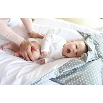 Zavinovačka Eva Kiedroňová SET 4v1 - Maxi Dráček - Šedý s bílými hvězdičkami + Zdarma webinář - Mít peřinku není všechno