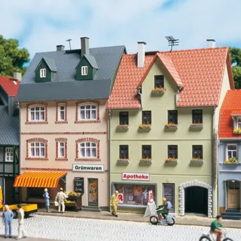 Modelová železnice H0/TT - dva obytné domy č.5/7