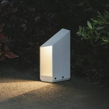 Lampička MARSET LED podstavec Domus, výška 26 cm, bílá, hliník 1 x 6 W LED - Doprava zdarma