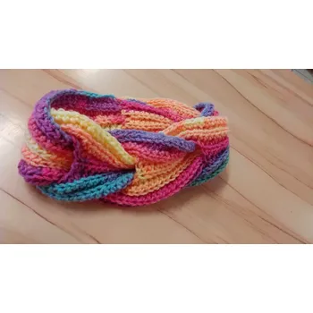 Příze Čelenka ručně háčkovaná