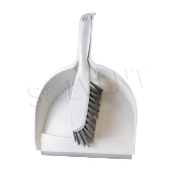 Q Home lopatka se smetáčkem