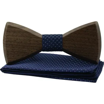 Motýlek Dřevěný pánský motýlek s tmavě modrým středem